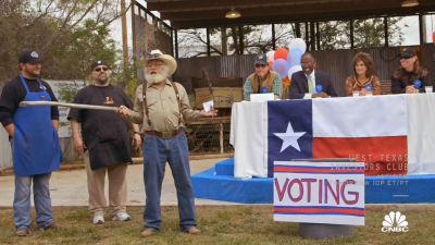 Prather announces the judge vote.